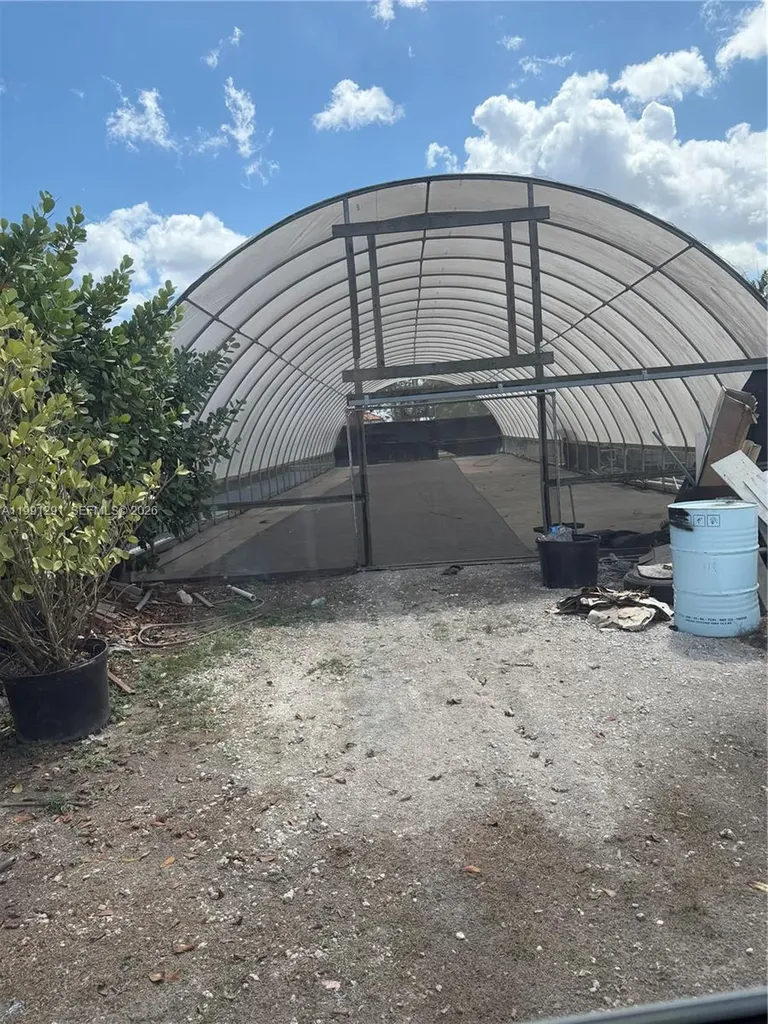 SW 169 Avenue Miami FL 33187