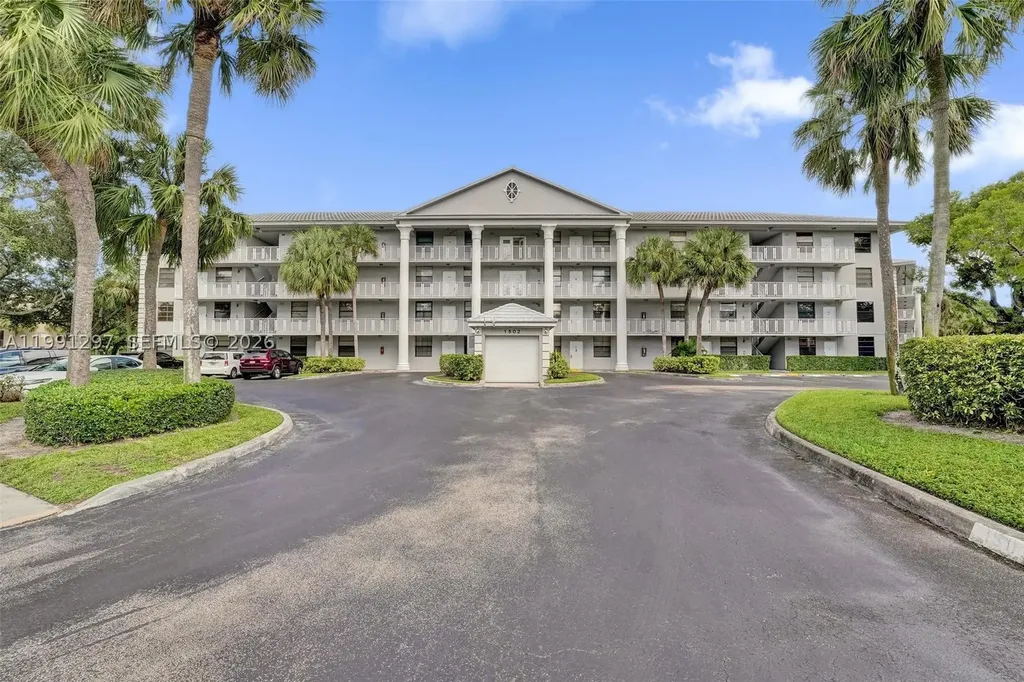 1502 Whitehall Drive Davie FL 33324
