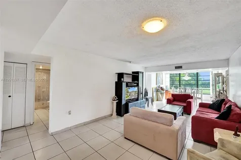 1502 Whitehall Drive Davie FL 33324