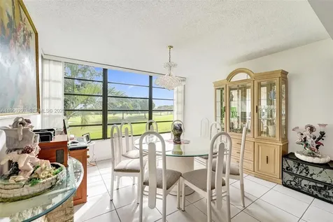 1502 Whitehall Drive Davie FL 33324