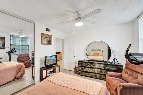 1502 Whitehall Drive Davie FL 33324