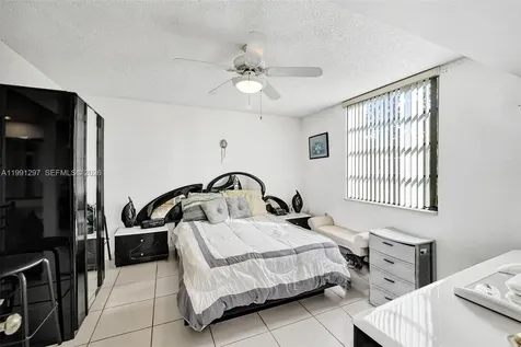 1502 Whitehall Drive Davie FL 33324