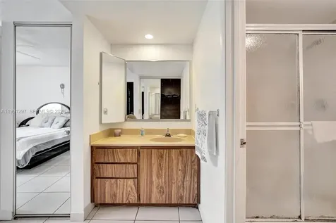 1502 Whitehall Drive Davie FL 33324