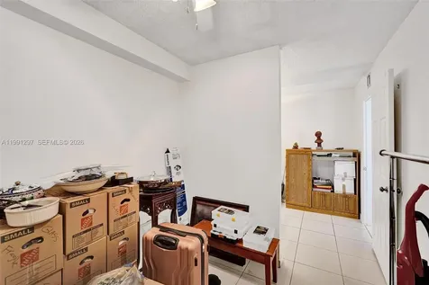 1502 Whitehall Drive Davie FL 33324