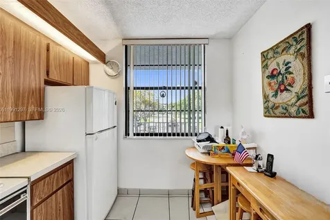 1502 Whitehall Drive Davie FL 33324