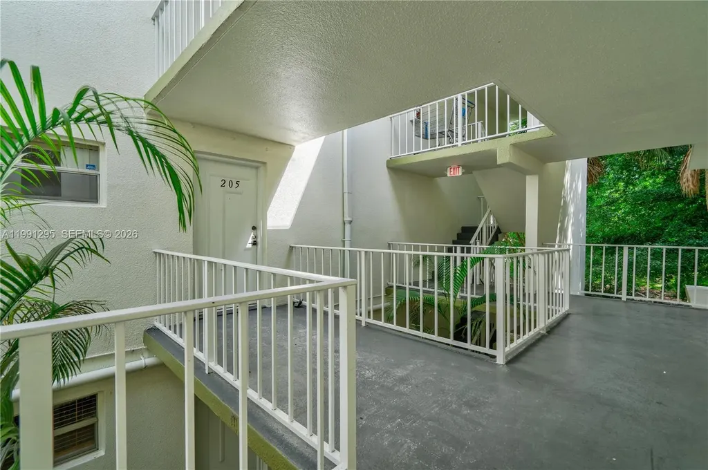 4205 N University Drive Sunrise FL 33351
