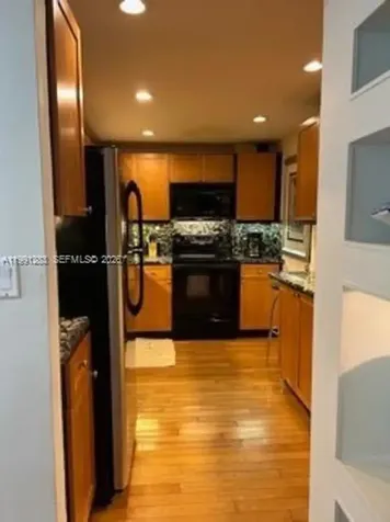 5005 Collins Avenue Miami Beach FL 33140