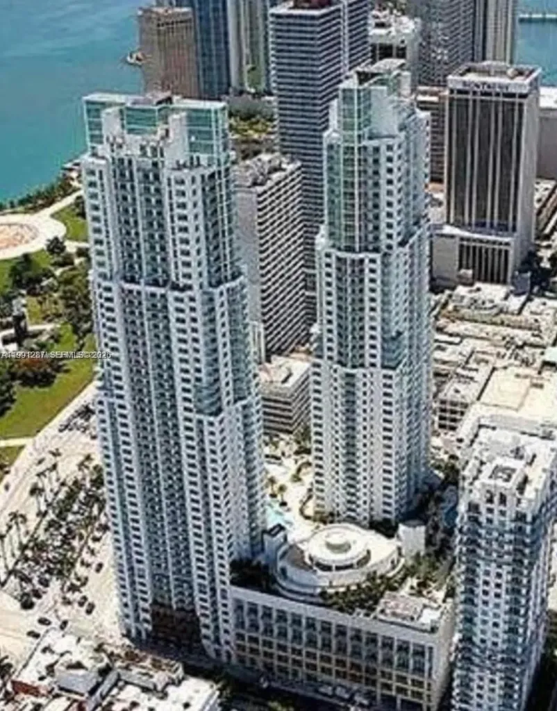 253 NE 2nd Street Miami FL 33132
