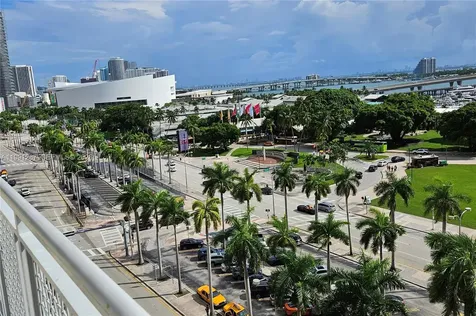 253 NE 2nd Street Miami FL 33132