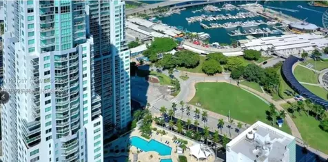 253 NE 2nd Street Miami FL 33132