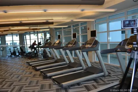 253 NE 2nd Street Miami FL 33132