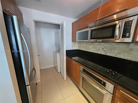253 NE 2nd Street Miami FL 33132
