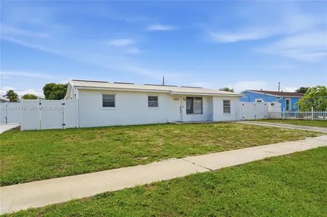 3352 Taconic Drive West Palm Beach FL 33406