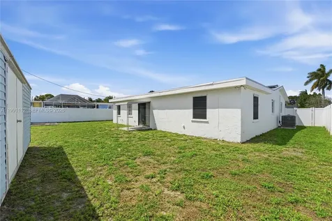 3352 Taconic Drive West Palm Beach FL 33406