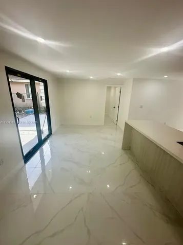 2110 NW 43rd Street Miami FL 33142