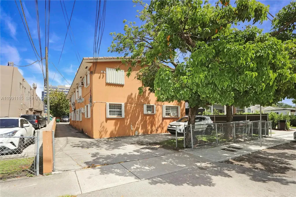 3191 SW 23rd Street Miami FL 33145