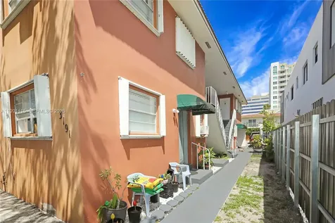 3191 SW 23rd Street Miami FL 33145
