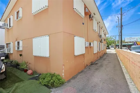 3191 SW 23rd Street Miami FL 33145