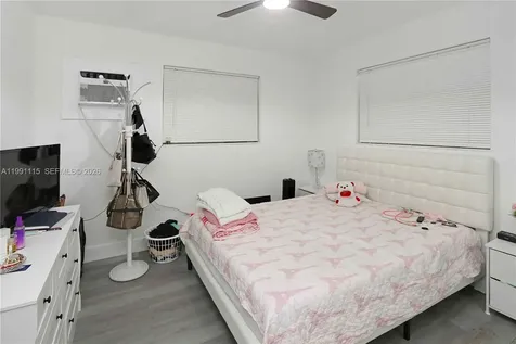 3191 SW 23rd Street Miami FL 33145
