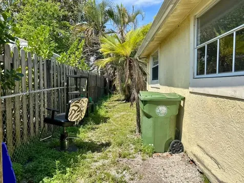 51 Davis Road Palm Springs FL 33461