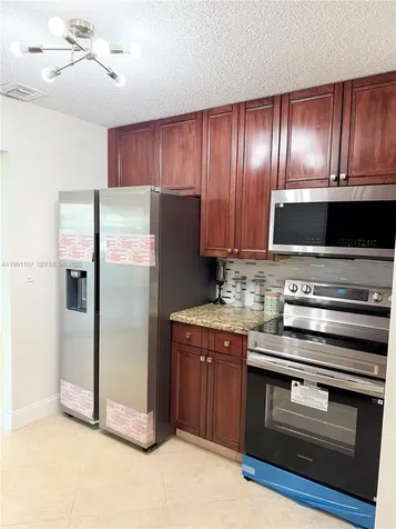 8581 NW 17th Street Plantation FL 33322