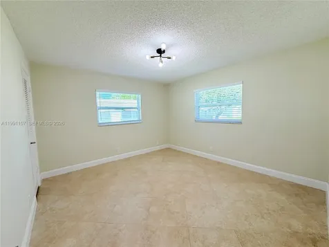 8581 NW 17th Street Plantation FL 33322