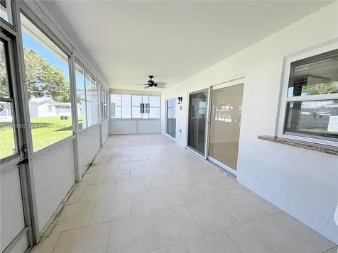 8581 NW 17th Street Plantation FL 33322
