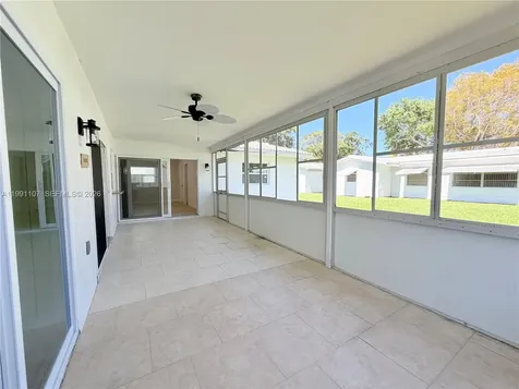 8581 NW 17th Street Plantation FL 33322