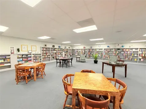 8581 NW 17th Street Plantation FL 33322