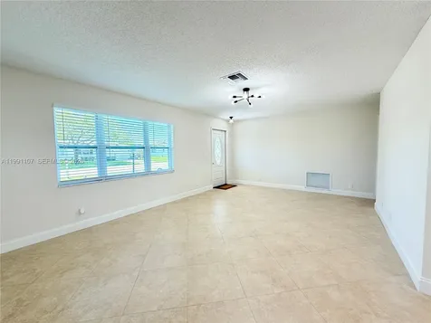 8581 NW 17th Street Plantation FL 33322