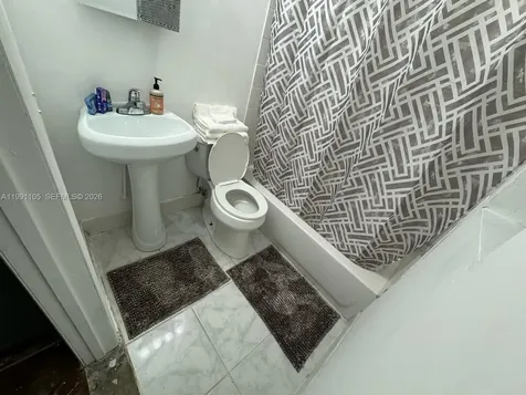 1086 NW 110th Street Miami FL 33168
