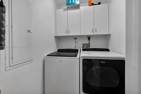 801 Brickell Key Boulevard Miami FL 33131