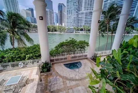 801 Brickell Key Boulevard Miami FL 33131