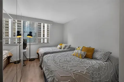 801 Brickell Key Boulevard Miami FL 33131