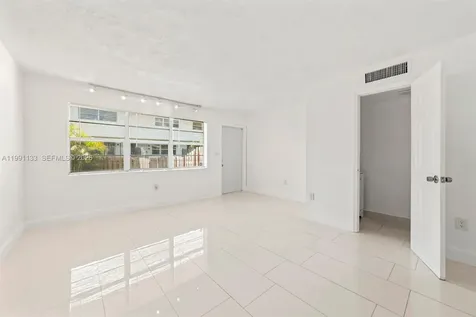 1560 NE 151st Street North Miami Beach FL 33162