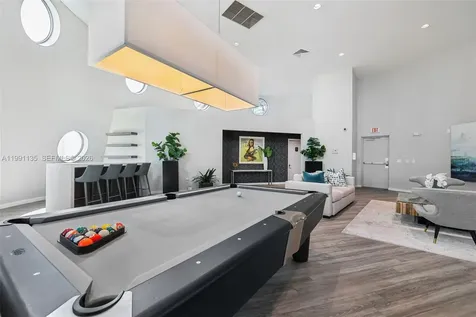 6000 Collins Avenue Miami Beach FL 33140