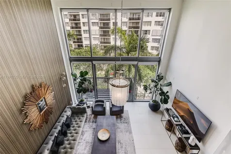 6000 Collins Avenue Miami Beach FL 33140