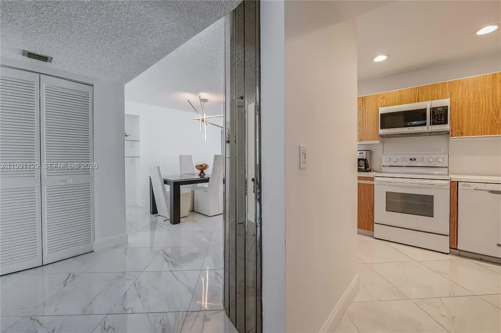 2401 S Ocean Drive Hollywood FL 33019