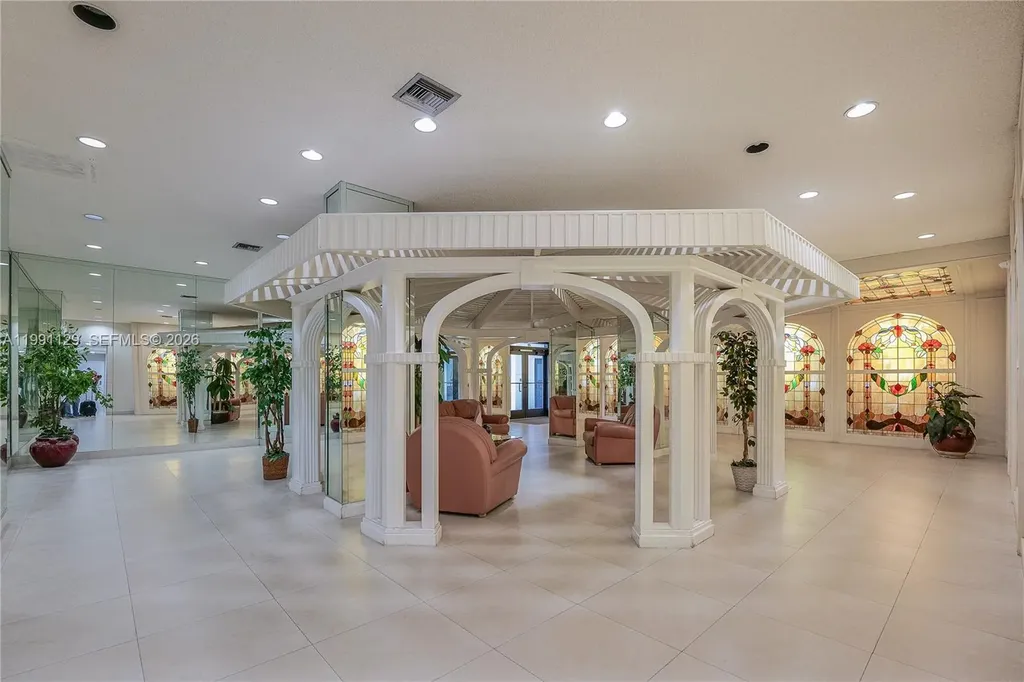 2401 S Ocean Drive Hollywood FL 33019