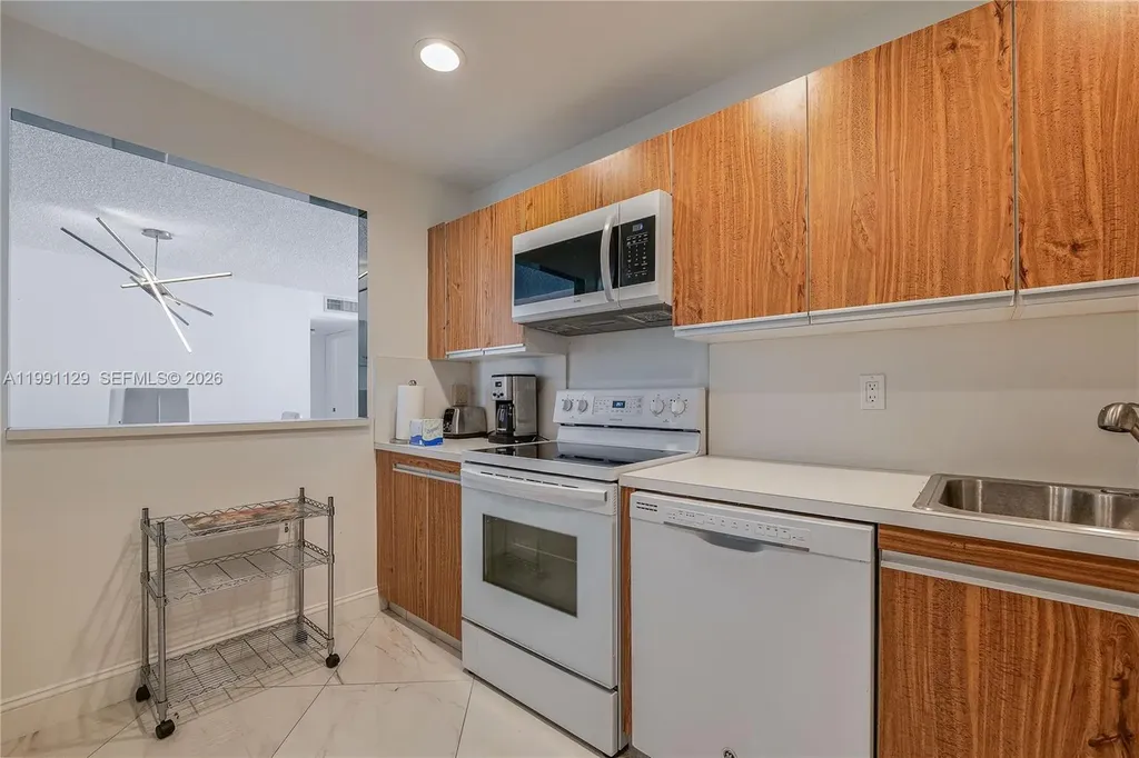 2401 S Ocean Drive Hollywood FL 33019