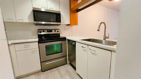 2801 Florida Avenue Miami FL 33133