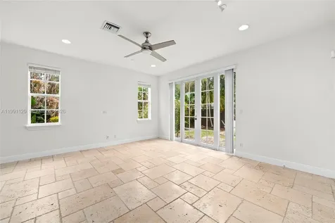 1117 NE 18th Avenue Fort Lauderdale FL 33304