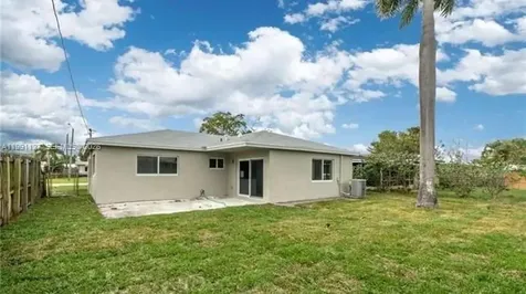 4680 NE 2nd Avenue Oakland Park FL 33334