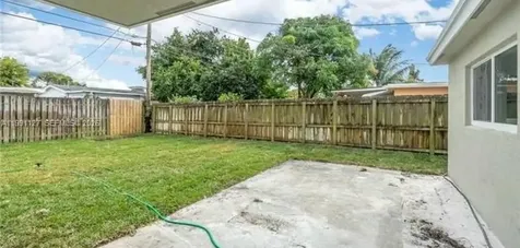 4680 NE 2nd Avenue Oakland Park FL 33334
