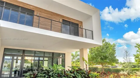 16772 Botaniko Drive S Weston FL 33326