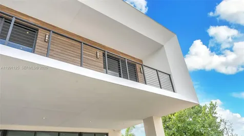 16772 Botaniko Drive S Weston FL 33326