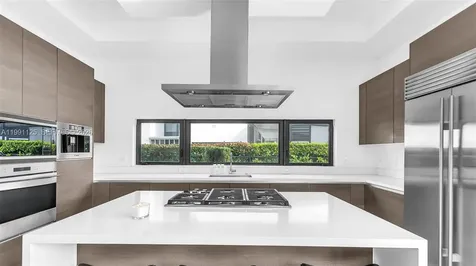 16772 Botaniko Drive S Weston FL 33326