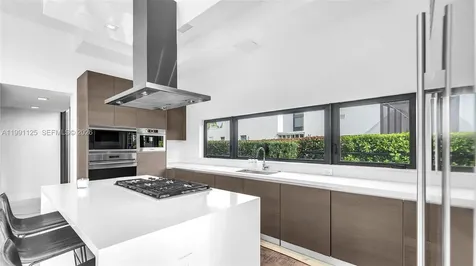 16772 Botaniko Drive S Weston FL 33326
