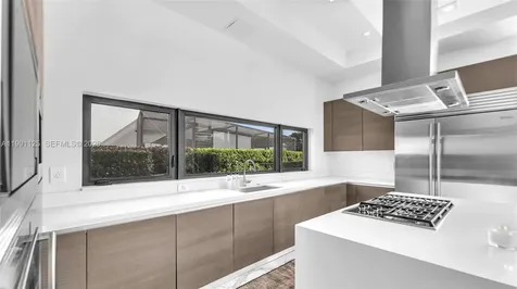 16772 Botaniko Drive S Weston FL 33326