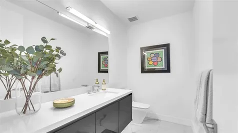 16772 Botaniko Drive S Weston FL 33326
